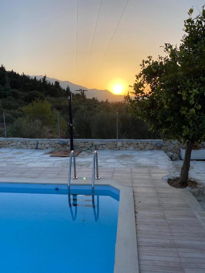 Old Stone Villa In Apokoronas Villa Nostalgia Kreta Filippos Exterior photo